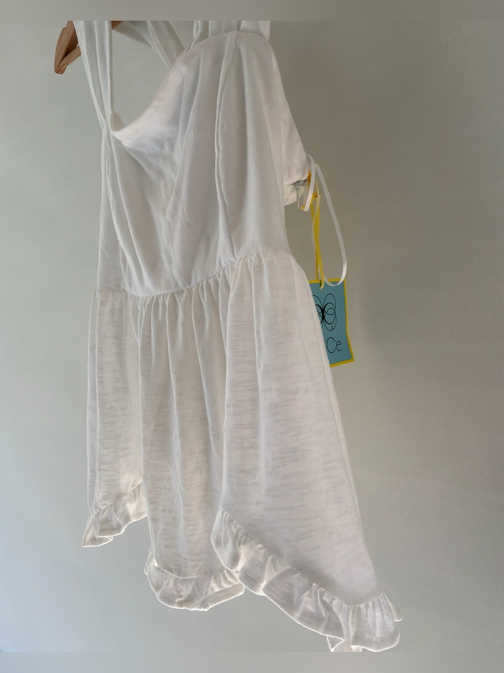 CeCe White Knot-Back Ruffle Top Size M - Picture 5 of 9